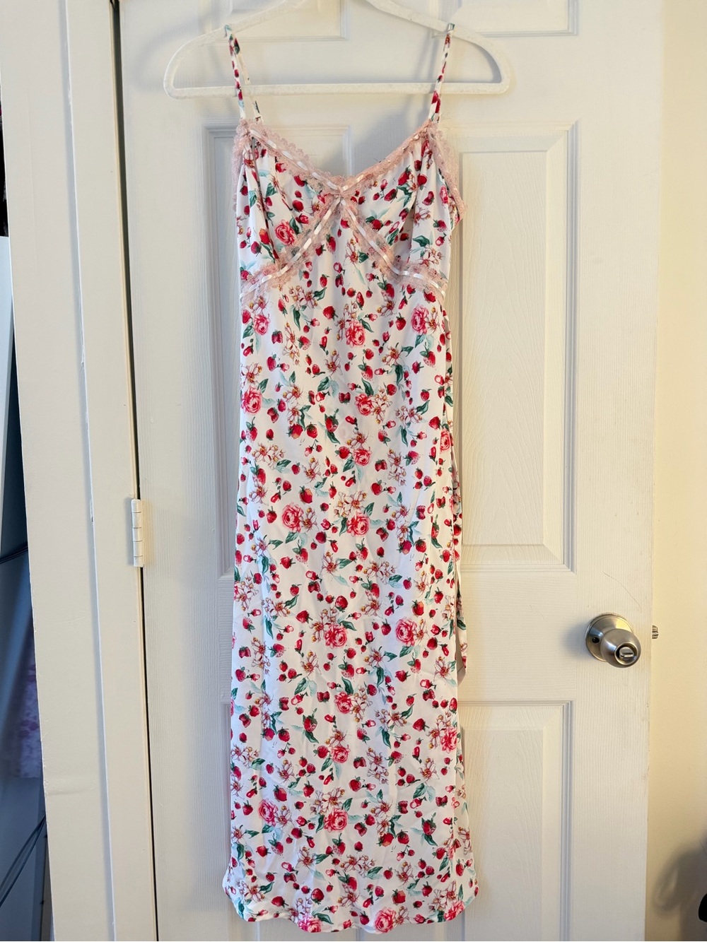 BB Dakota Steve Madden Strawberry Fields Midi Dress